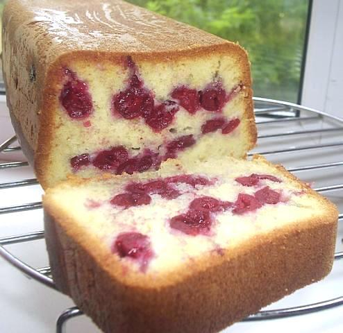РљРµРєСЃ СЃ РІРёС€РЅРµР№ Рё РєРѕРєРѕСЃРѕРІРѕР№ СЃС‚СЂСѓР¶РєРѕР№ (494x480, 176Kb)